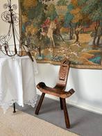 Vintage brutalist made in Spain tripod houten stoel h72cm, Ophalen of Verzenden, Zo goed als nieuw, Eén, Hout