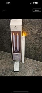 1 kaars met afstandsbediening, Huis en Inrichting, Woonaccessoires | Kandelaars en Kaarsen, Ophalen of Verzenden, Zo goed als nieuw