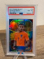 Memphis Depay Panini Select 2017-18 Tie-Dye PSA 8 #79 /30, Hobby en Vrije tijd, Ophalen of Verzenden, Zo goed als nieuw, Plaatje