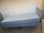 1  Persoonsbed - Slattum - Kleur Grijs (200x90), Ophalen, 90 cm, Eenpersoons, Zo goed als nieuw