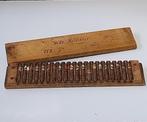 Duitse sigarenpers, Gebr. Kreischer, 20 sigaren + bandjes, Antiek en Kunst, Antiek | Gereedschap en Instrumenten, Ophalen of Verzenden