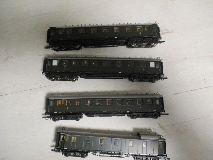 Roco Wagens 4x, Hobby en Vrije tijd, Modeltreinen | H0, Zo goed als nieuw, Wagon, Gelijkstroom, Roco, Ophalen