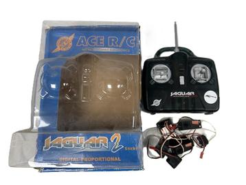 Jaguar T2D, 2x servo, ontvanger en schakelaar rc beschikbaar voor biedingen