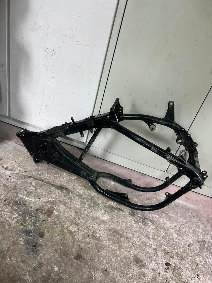 Ktm frame - sxf exc 400 450 525 2003 tot 2006. Met schade., Fietsen en Brommers, Brommeronderdelen | Algemeen, Gebruikt, Frame