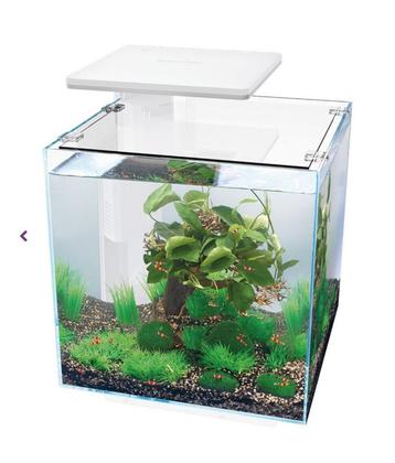 Aquarium wit, 30 ltr met heel veel extra's beschikbaar voor biedingen