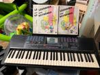 Yamaha PSR-220 Keyboard + Standaard & Lesboeken, Ophalen, Yamaha, Met standaard, 61 toetsen