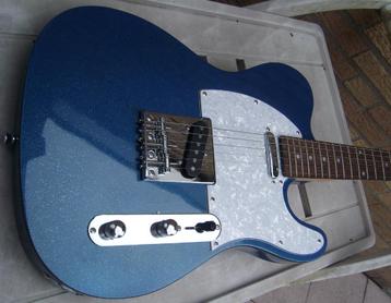 Telecaster met Fender Decal beschikbaar voor biedingen