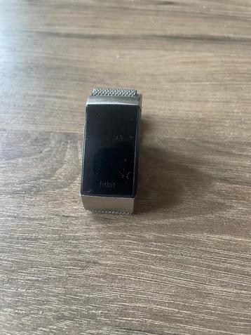 Fitbit Charge 4 beschikbaar voor biedingen
