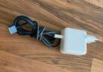 Apple 30W usb-c power adapter en usb -c to magsafe 3 !, Computers en Software, Laptop-opladers, Ophalen of Verzenden, Zo goed als nieuw