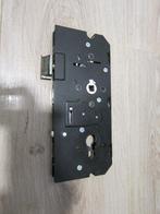 gezocht driepuntssluiting slot pc maat 55, Doe-het-zelf en Verbouw, Hang- en Sluitwerk, Ophalen of Verzenden, Rvs, Slot