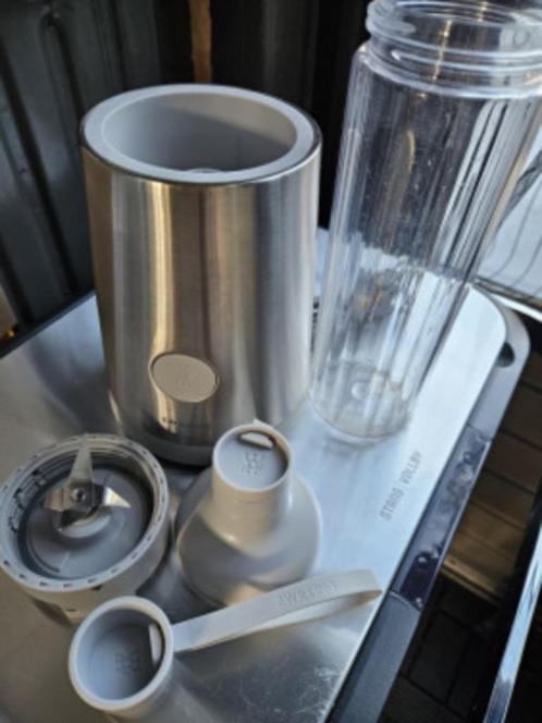 Krachtige Zwilling Enfinigy - Personal blender to go in zeer, Huis en Inrichting, Keuken | Keukenbenodigdheden, Zo goed als nieuw