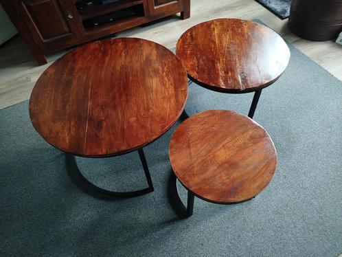 3 delige salontafel van mangohout, Huis en Inrichting, Tafels | Salontafels, Zo goed als nieuw, Minder dan 50 cm, 50 tot 100 cm