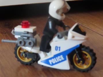 Lego City politie op motor 7235 zonder boekje beschikbaar voor biedingen