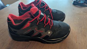 Aangeboden werkschoenen Maxguard  beschikbaar voor biedingen