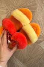 Ugg s nieuw fluffy maat 31 instappers sandalen schoenen, Kinderen en Baby's, Ophalen of Verzenden, Zo goed als nieuw, Meisje, Schoenen