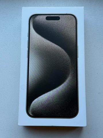 iPhone 15 Pro - Doos + Accessoires beschikbaar voor biedingen