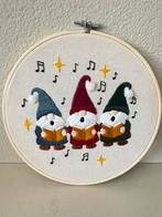 Handgemaakt kerst borduurwerk gnomen, Ophalen of Verzenden