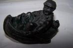 Beeldje Berend Botje ging uit varen in  Zuidlaren. 9 cm., Ophalen of Verzenden, Zo goed als nieuw, Mens
