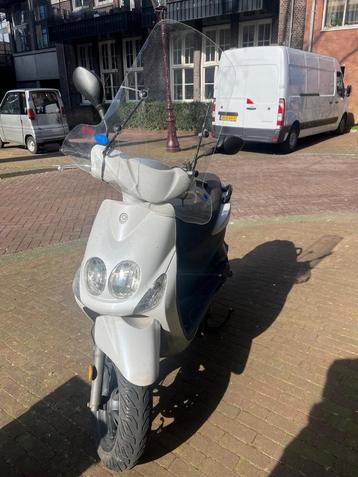 Yamaha Neos 4T scooter 550; beschikbaar voor biedingen