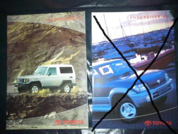 28x Toyota folders/brochures oa Fun Land Cruiser Corolla Yar beschikbaar voor biedingen