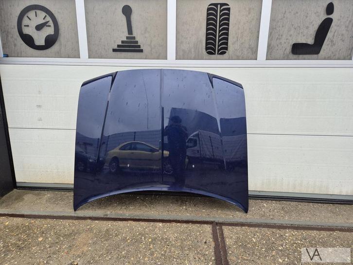 Chrysler 300c 2004 - 2010 motorkap blauw nette staat €150, Auto-onderdelen, Carrosserie en Plaatwerk, Motorkap, Chrysler, Voor