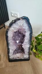 Prachtige unieke amethist geode Brazilië 53 cm KORTING, Ophalen, Mineraal
