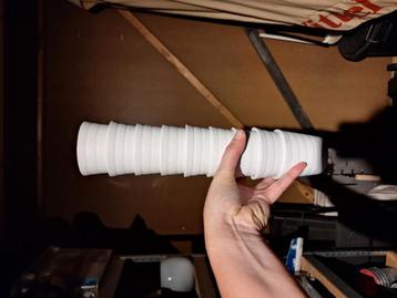 Kleine bloempotjes te koop beschikbaar voor biedingen