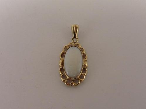 Gouden hanger met melkopaal                              G82, Sieraden, Tassen en Uiterlijk, Kettinghangers, Gebruikt, Goud, Overige kleuren