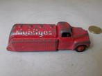 1952 Dinky Toys 440 STUDEBAKER PETROL TANKER (Rood) -J-., Ophalen of Verzenden, Gebruikt, Bus of Vrachtwagen, Dinky Toys