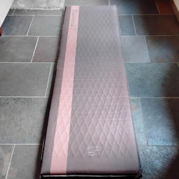 Slaapmat self-inflating Dreamrest 7 beschikbaar voor biedingen