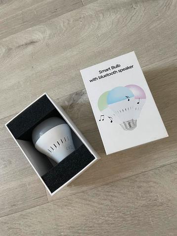 Slimme Lamp met Bluetooth Speaker - Nieuw beschikbaar voor biedingen