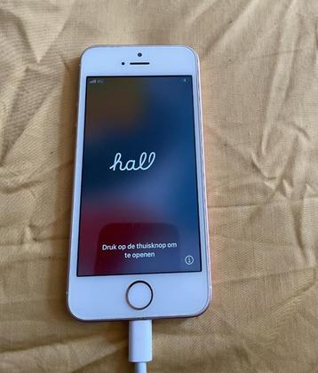iPhone (SE 1e generatie) Roze Goud / Rose Gold beschikbaar voor biedingen