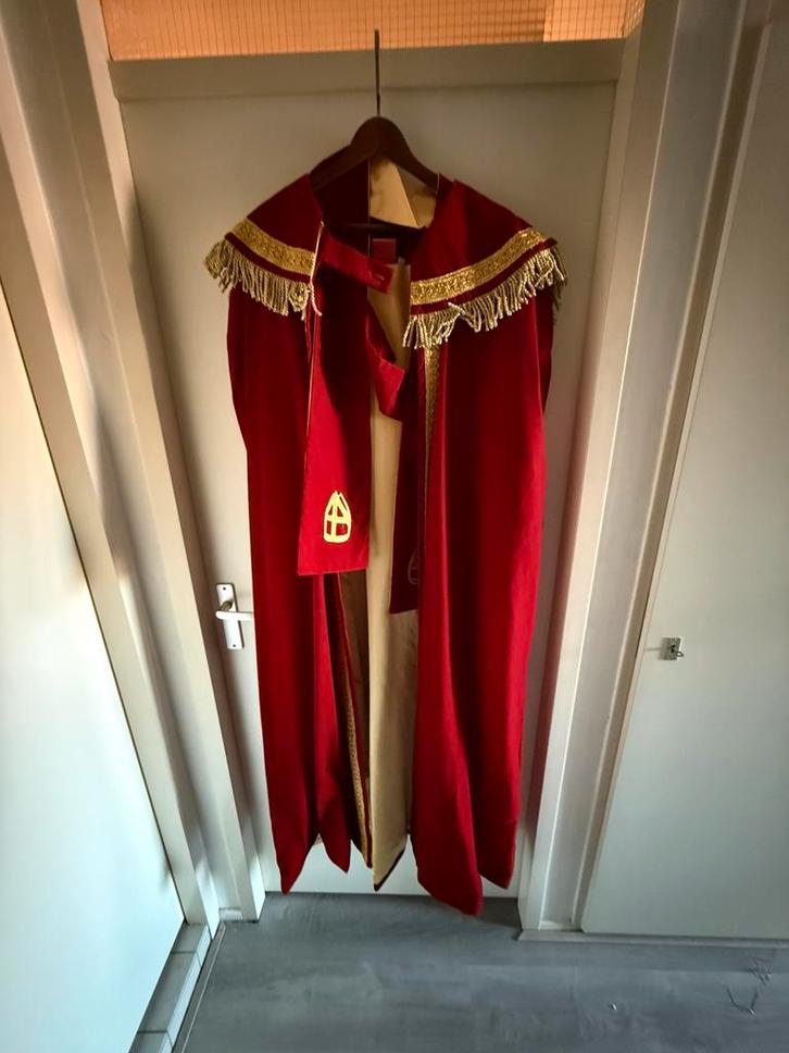 Sinterklaas outfit, Diversen, Sinterklaas, Zo goed als nieuw, Ophalen