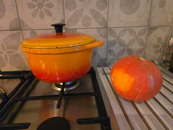 Grote Vintage Franse gietijzeren emaille Le Creuset pan €89 beschikbaar voor biedingen