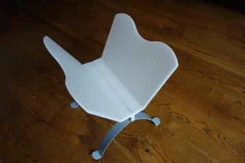 Lectuurbak modern beschikbaar voor biedingen