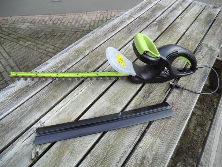 Elektrische heggenschaar, Intratuin, 550 Watt, 46 cm., Tuin en Terras, Heggenscharen, Gebruikt, Elektrisch, Ophalen of Verzenden