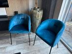 Twee blauwe fluwelen fauteuils, Huis en Inrichting, Stoelen, Ophalen, Zo goed als nieuw, Blauw, Twee