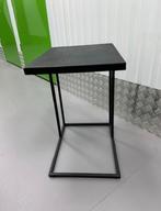 Bijzettafeltje zwart metaal, Ophalen, 50 tot 100 cm, Zo goed als nieuw, Metaal