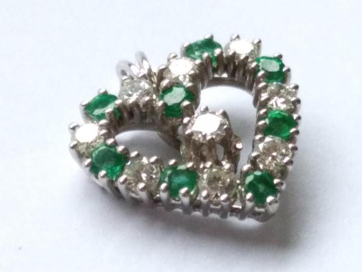 witgouden Hart (14kt) 1,7 cm met 9 Briljanten en 8 Smaragd, Sieraden, Tassen en Uiterlijk, Kettinghangers, Nieuw, Goud, Goud, Hart