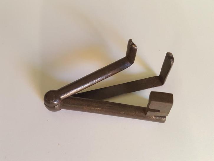 Sleutel / vouwsleutel, ijzer, 19e eeuw, Antiek en Kunst, Antiek | Gereedschap en Instrumenten, Verzenden