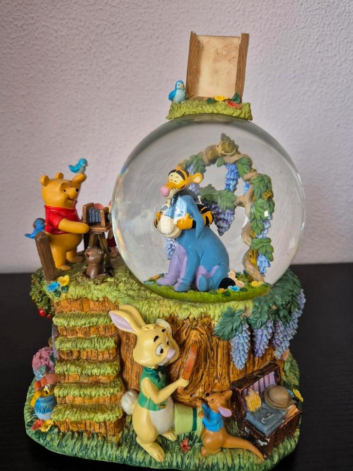 Prachtige snowglobe
Met winnie en vrienden, Verzamelen, Disney, Zo goed als nieuw, Beeldje of Figuurtje, Winnie de Poeh of vrienden
