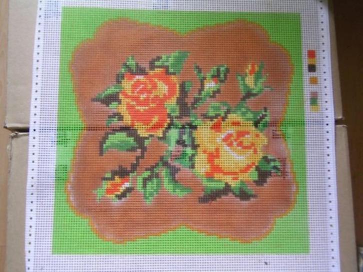 NIEUW Voorbedrukt stramien Rozen in groen. Verkoop ook DMC, Hobby en Vrije tijd, Borduren en Borduurmachines, Nieuw, Onderdeel of Toebehoren