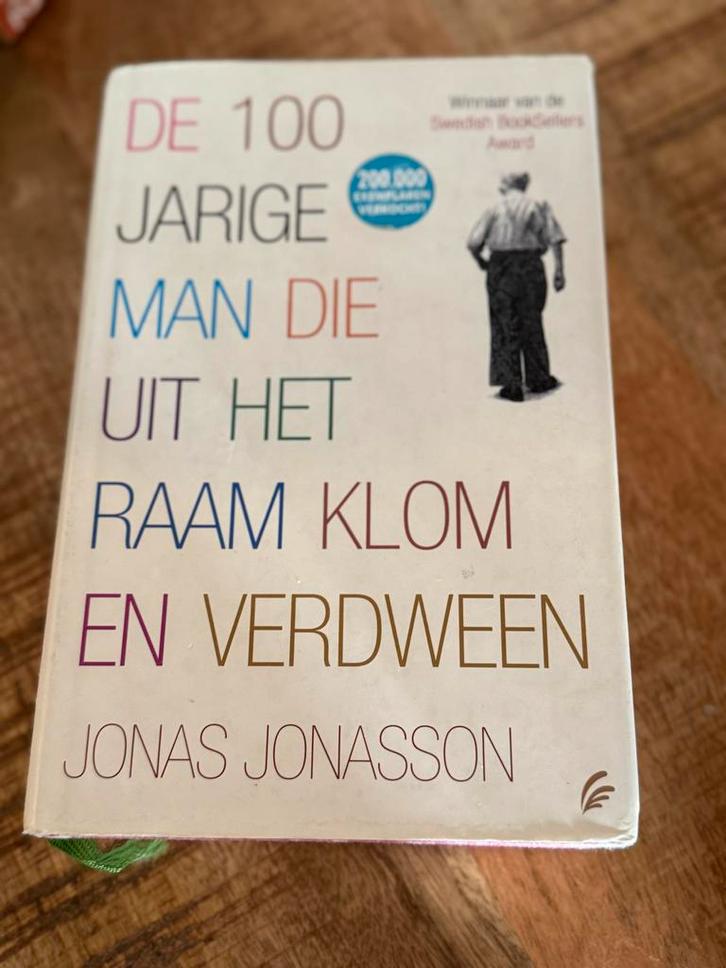 De 100-jarige man - Jonas Jonasson, Boeken, Romans, Gelezen, Nederland, Ophalen of Verzenden