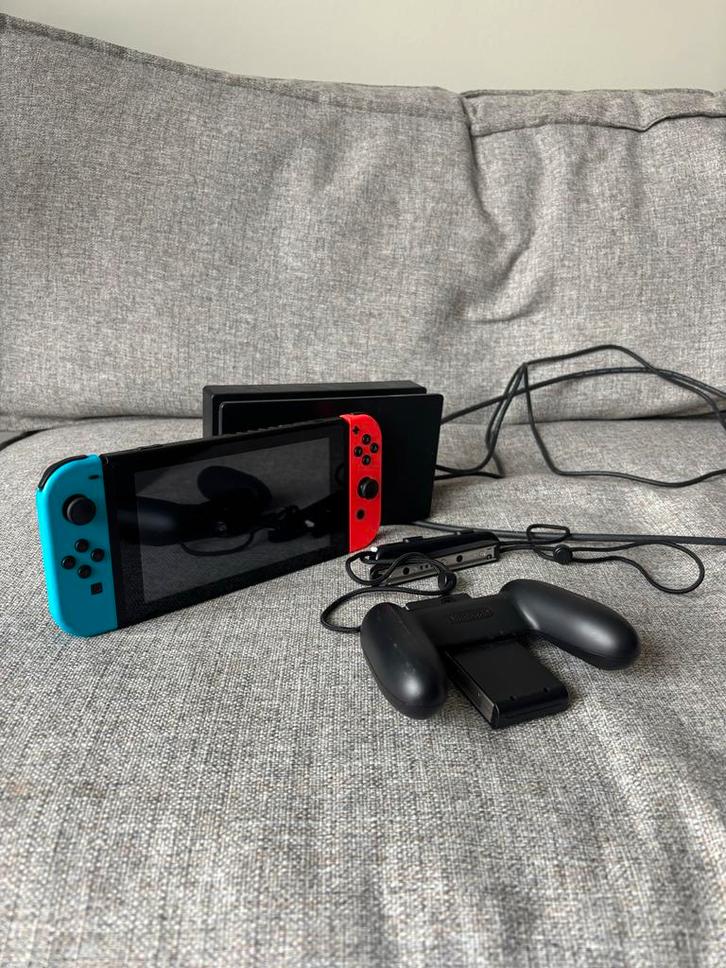 Nintendo Switch - weinig gebruikt, Spelcomputers en Games, Games | Nintendo Switch, Gebruikt, Avontuur en Actie, 1 speler, Vanaf 7 jaar