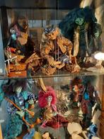 fantasy poppen vitrenekast vol, Ophalen, Gebruikt, Overige typen