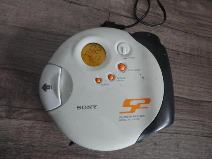 NETTE  VINTAGE SONY SPORT CD PORTABLE DISCMAN/WALKMAN, Audio, Tv en Foto, Walkmans, Discmans en Minidiscspelers, Discman, Ophalen of Verzenden