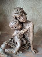 Schitterend beeld of sculpture moeder met kind, Ophalen of Verzenden, Zo goed als nieuw, Mens