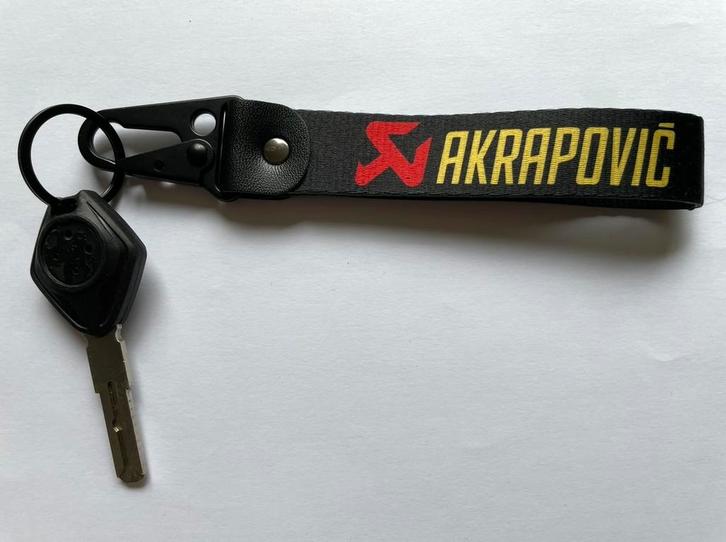 AKRAPOVIC sleutelhanger, Verzamelen, Sleutelhangers, Nieuw, Ophalen