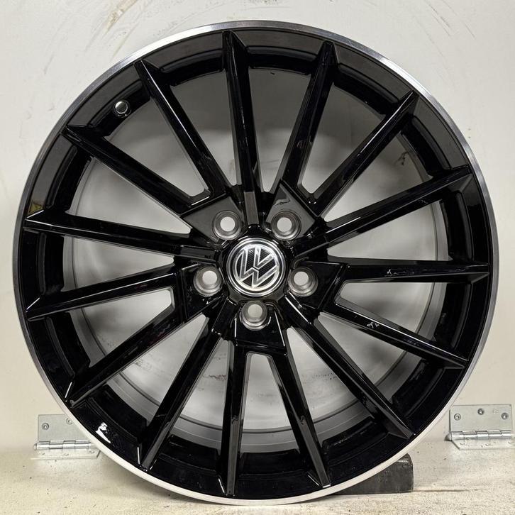 17 inch Fits VW Polo Audi A1 5x100 et45 205/45/17, Handelsnaam fabrikant, Velg(en), Nieuw, 17 inch