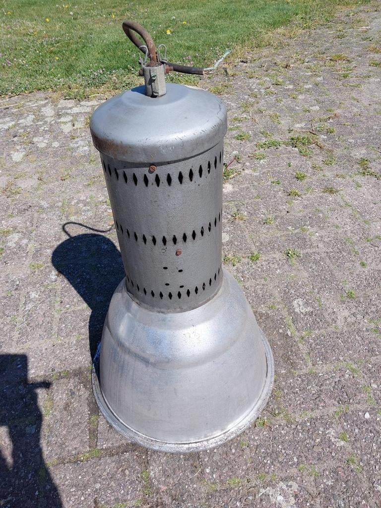 Industriële lampen, Ophalen